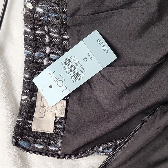 NWT Loft Outlet Skirt Black with White, Silver, Black, & Blue Stich 12Petite - Picture 3 of 5